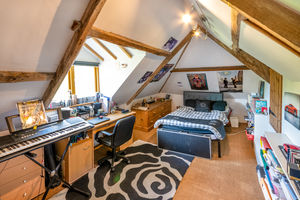 Photo 30- click for photo gallery